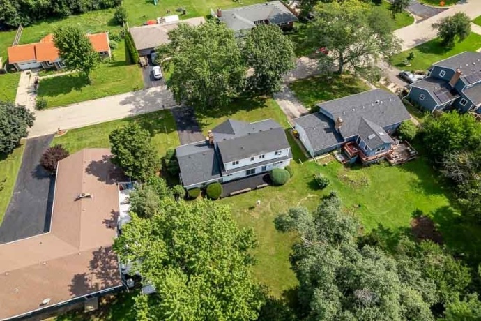 5803 CLARENDON, ROCKFORD, Illinois 61114, 4 Bedrooms Bedrooms, ,2 BathroomsBathrooms,House,For Sale,CLARENDON,202605255