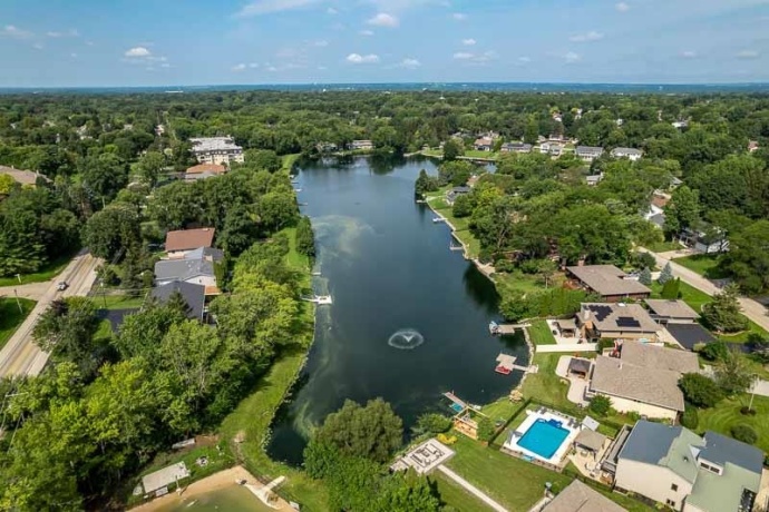 5803 CLARENDON, ROCKFORD, Illinois 61114, 4 Bedrooms Bedrooms, ,2 BathroomsBathrooms,House,For Sale,CLARENDON,202605255