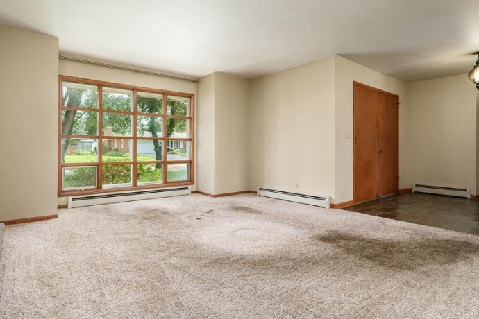 5803 CLARENDON, ROCKFORD, Illinois 61114, 4 Bedrooms Bedrooms, ,2 BathroomsBathrooms,House,For Sale,CLARENDON,202605255