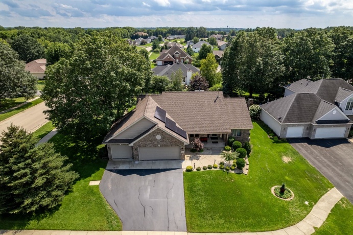5949 Deerwood, ROSCOE, Illinois 61073, 5 Bedrooms Bedrooms, ,3 BathroomsBathrooms,House,For Sale,Deerwood,202605256