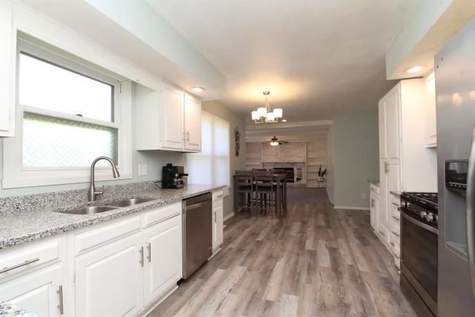 5844 Rainsford, ROCKFORD, Illinois 61107, 4 Bedrooms Bedrooms, ,2 BathroomsBathrooms,House,For Sale,Rainsford,202605258