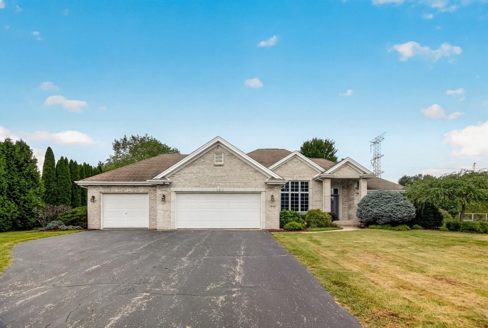 7848 Moore Hill, BELVIDERE, Illinois 61008, 3 Bedrooms Bedrooms, ,3 BathroomsBathrooms,House,For Sale,Moore Hill,202605260