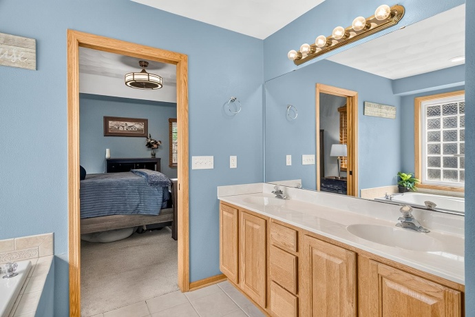 7848 Moore Hill, BELVIDERE, Illinois 61008, 3 Bedrooms Bedrooms, ,3 BathroomsBathrooms,House,For Sale,Moore Hill,202605260