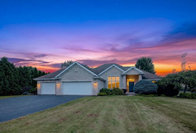 7848 Moore Hill, BELVIDERE, Illinois 61008, 3 Bedrooms Bedrooms, ,3 BathroomsBathrooms,House,For Sale,Moore Hill,202605260