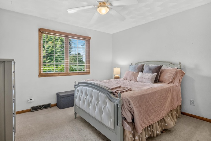 7848 Moore Hill, BELVIDERE, Illinois 61008, 3 Bedrooms Bedrooms, ,3 BathroomsBathrooms,House,For Sale,Moore Hill,202605260