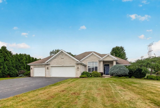 7848 Moore Hill, BELVIDERE, Illinois 61008, 3 Bedrooms Bedrooms, ,3 BathroomsBathrooms,House,For Sale,Moore Hill,202605260