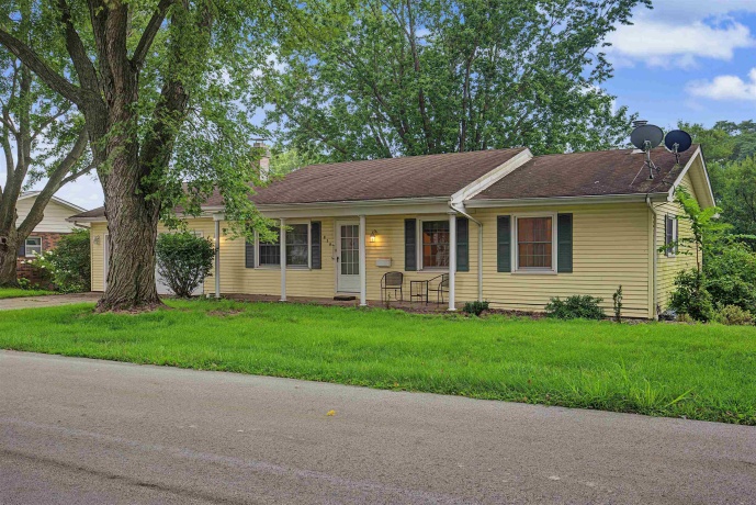 618 Clinton, GALENA, Illinois 61036, 3 Bedrooms Bedrooms, ,2 BathroomsBathrooms,House,For Sale,Clinton,202605261