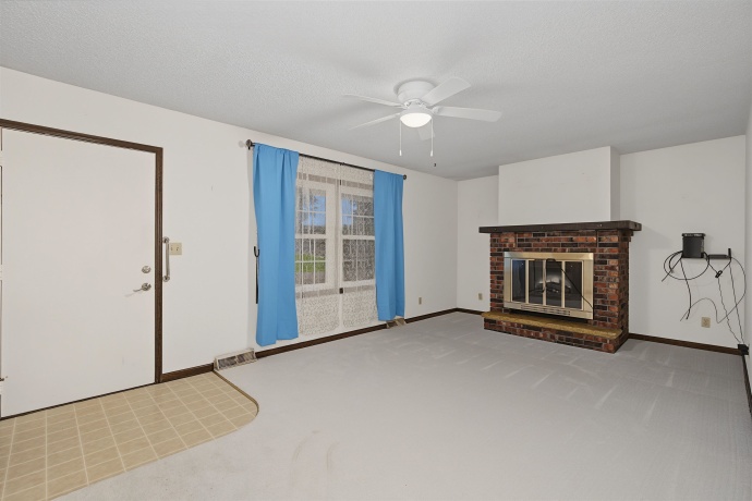 618 Clinton, GALENA, Illinois 61036, 3 Bedrooms Bedrooms, ,2 BathroomsBathrooms,House,For Sale,Clinton,202605261