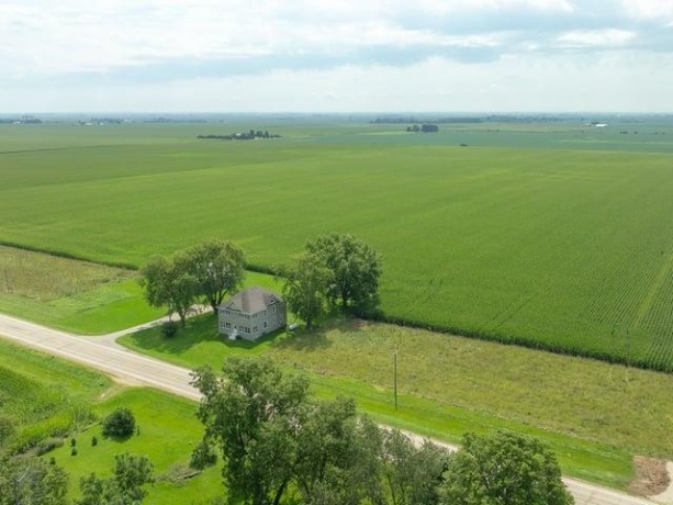 8631 IL RTE 38, ASHTON, Illinois 61006, 4 Bedrooms Bedrooms, ,1 BathroomBathrooms,House,For Sale,IL RTE 38,202605264