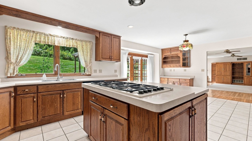 1135 Menzemer, ELIZABETH, Illinois 61028, 3 Bedrooms Bedrooms, ,3 BathroomsBathrooms,House,For Sale,Menzemer,202605268