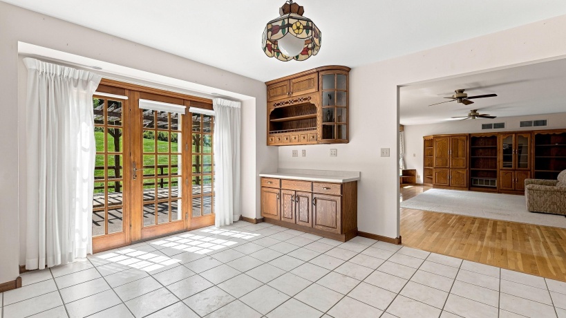 1135 Menzemer, ELIZABETH, Illinois 61028, 3 Bedrooms Bedrooms, ,3 BathroomsBathrooms,House,For Sale,Menzemer,202605268