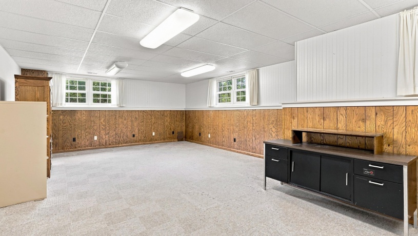 1135 Menzemer, ELIZABETH, Illinois 61028, 3 Bedrooms Bedrooms, ,3 BathroomsBathrooms,House,For Sale,Menzemer,202605268