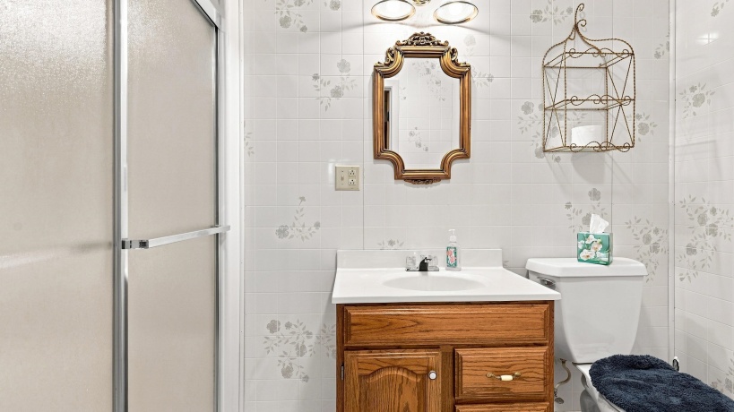 1135 Menzemer, ELIZABETH, Illinois 61028, 3 Bedrooms Bedrooms, ,3 BathroomsBathrooms,House,For Sale,Menzemer,202605268