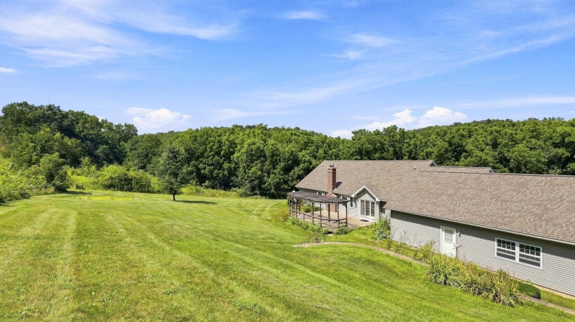 1135 Menzemer, ELIZABETH, Illinois 61028, 3 Bedrooms Bedrooms, ,3 BathroomsBathrooms,House,For Sale,Menzemer,202605268