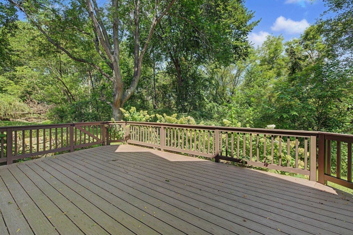 14 Vermillion, GALENA, Illinois 61036, 4 Bedrooms Bedrooms, ,3 BathroomsBathrooms,House,For Sale,Vermillion,202605272