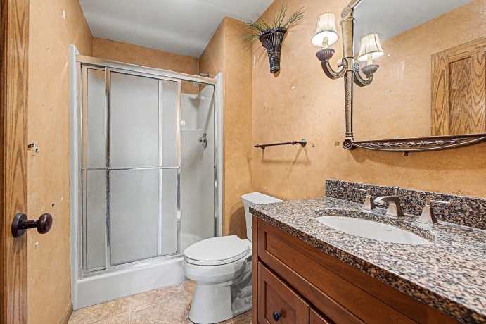 14 Vermillion, GALENA, Illinois 61036, 4 Bedrooms Bedrooms, ,3 BathroomsBathrooms,House,For Sale,Vermillion,202605272