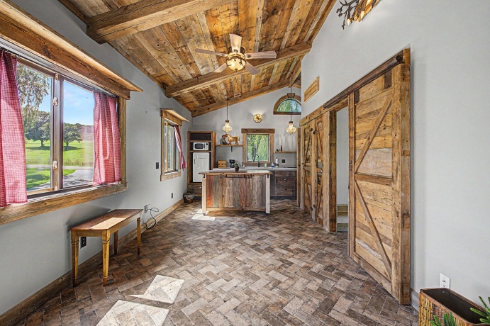 14 Vermillion, GALENA, Illinois 61036, 4 Bedrooms Bedrooms, ,3 BathroomsBathrooms,House,For Sale,Vermillion,202605272