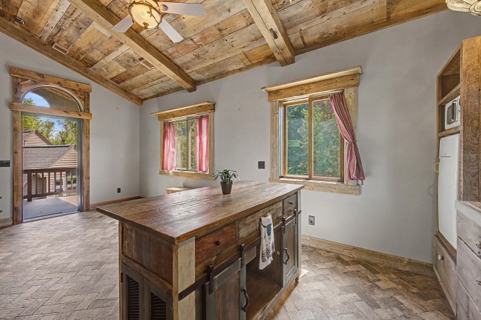 14 Vermillion, GALENA, Illinois 61036, 4 Bedrooms Bedrooms, ,3 BathroomsBathrooms,House,For Sale,Vermillion,202605272