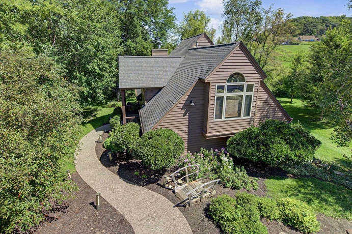 14 Vermillion, GALENA, Illinois 61036, 4 Bedrooms Bedrooms, ,3 BathroomsBathrooms,House,For Sale,Vermillion,202605272
