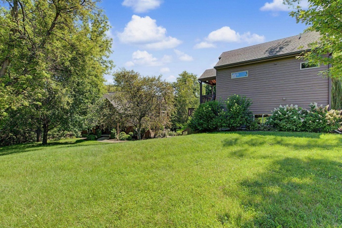 14 Vermillion, GALENA, Illinois 61036, 4 Bedrooms Bedrooms, ,3 BathroomsBathrooms,House,For Sale,Vermillion,202605272