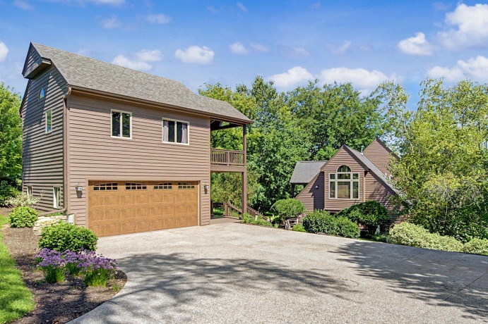 14 Vermillion, GALENA, Illinois 61036, 4 Bedrooms Bedrooms, ,3 BathroomsBathrooms,House,For Sale,Vermillion,202605272