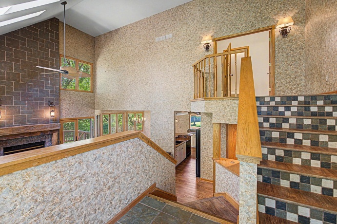 14 Vermillion, GALENA, Illinois 61036, 4 Bedrooms Bedrooms, ,3 BathroomsBathrooms,House,For Sale,Vermillion,202605272