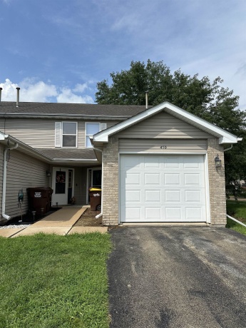 450 Amphitheater, ROCKFORD, Illinois 61107, 2 Bedrooms Bedrooms, ,1 BathroomBathrooms,Condominium,For Sale,Amphitheater,202605280