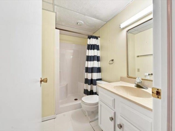 801 Quail Ridge, FREEPORT, Illinois 61032, 2 Bedrooms Bedrooms, ,3 BathroomsBathrooms,Condominium,For Sale,Quail Ridge,202605281