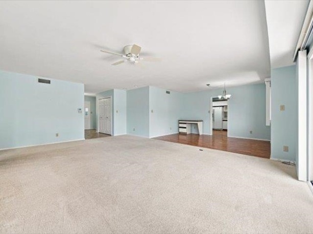 801 Quail Ridge, FREEPORT, Illinois 61032, 2 Bedrooms Bedrooms, ,3 BathroomsBathrooms,Condominium,For Sale,Quail Ridge,202605281