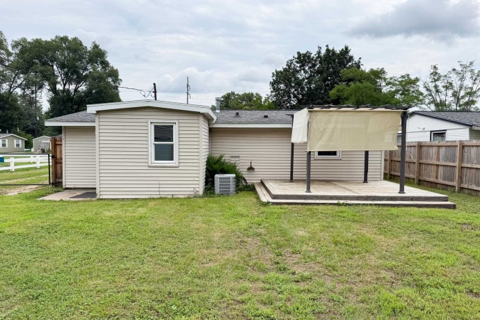 7618 Mildred, MACHESNEY PARK, Illinois 61115, 3 Bedrooms Bedrooms, ,1 BathroomBathrooms,House,For Sale,Mildred,202605278
