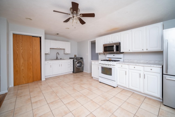 7618 Mildred, MACHESNEY PARK, Illinois 61115, 3 Bedrooms Bedrooms, ,1 BathroomBathrooms,House,For Sale,Mildred,202605278