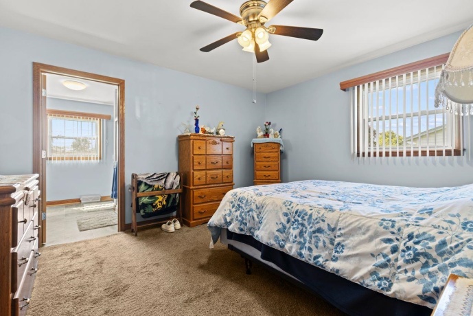 5939 Vesper, SOUTH BELOIT, Illinois 61080, 3 Bedrooms Bedrooms, ,2 BathroomsBathrooms,House,For Sale,Vesper,202605282