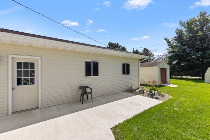 5939 Vesper, SOUTH BELOIT, Illinois 61080, 3 Bedrooms Bedrooms, ,2 BathroomsBathrooms,House,For Sale,Vesper,202605282