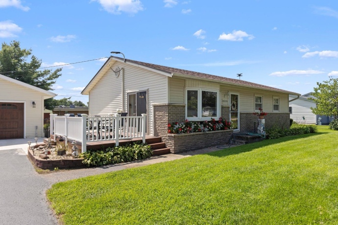 5939 Vesper, SOUTH BELOIT, Illinois 61080, 3 Bedrooms Bedrooms, ,2 BathroomsBathrooms,House,For Sale,Vesper,202605282