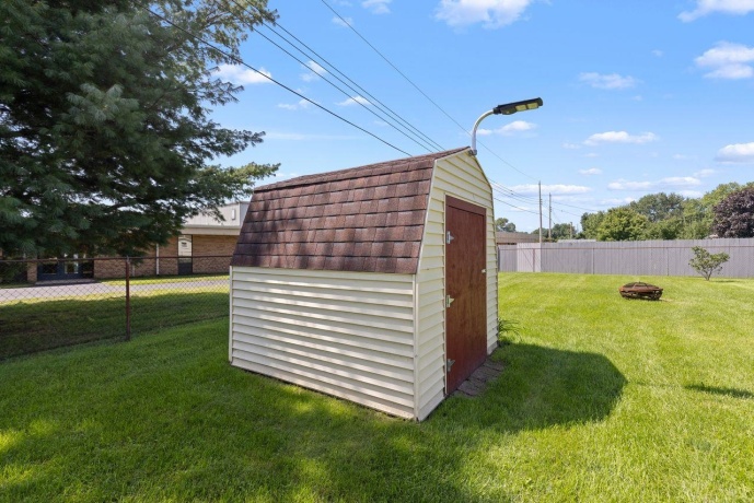 5939 Vesper, SOUTH BELOIT, Illinois 61080, 3 Bedrooms Bedrooms, ,2 BathroomsBathrooms,House,For Sale,Vesper,202605282