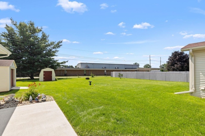 5939 Vesper, SOUTH BELOIT, Illinois 61080, 3 Bedrooms Bedrooms, ,2 BathroomsBathrooms,House,For Sale,Vesper,202605282