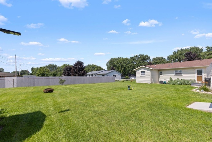 5939 Vesper, SOUTH BELOIT, Illinois 61080, 3 Bedrooms Bedrooms, ,2 BathroomsBathrooms,House,For Sale,Vesper,202605282