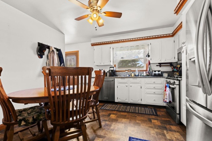 5939 Vesper, SOUTH BELOIT, Illinois 61080, 3 Bedrooms Bedrooms, ,2 BathroomsBathrooms,House,For Sale,Vesper,202605282