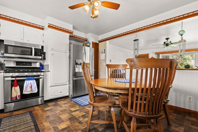 5939 Vesper, SOUTH BELOIT, Illinois 61080, 3 Bedrooms Bedrooms, ,2 BathroomsBathrooms,House,For Sale,Vesper,202605282