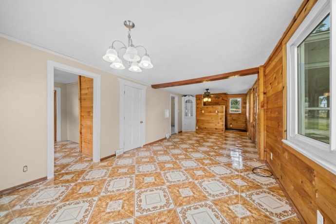 336 Menomonie, BELVIDERE, Illinois 61008, 3 Bedrooms Bedrooms, ,2 BathroomsBathrooms,House,For Sale,Menomonie,202603560