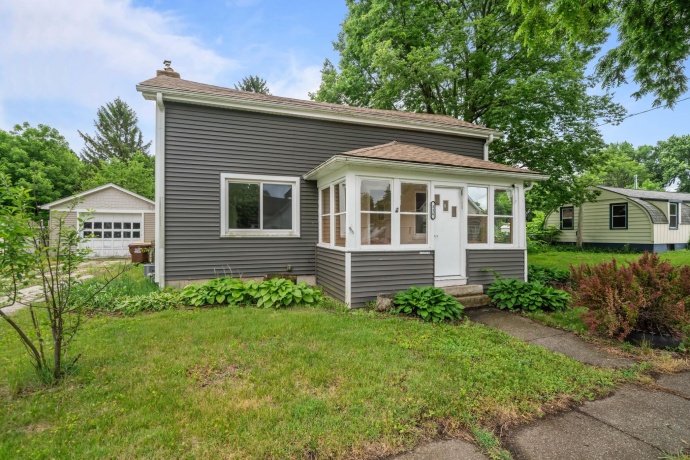 336 Menomonie, BELVIDERE, Illinois 61008, 3 Bedrooms Bedrooms, ,2 BathroomsBathrooms,House,For Sale,Menomonie,202603560