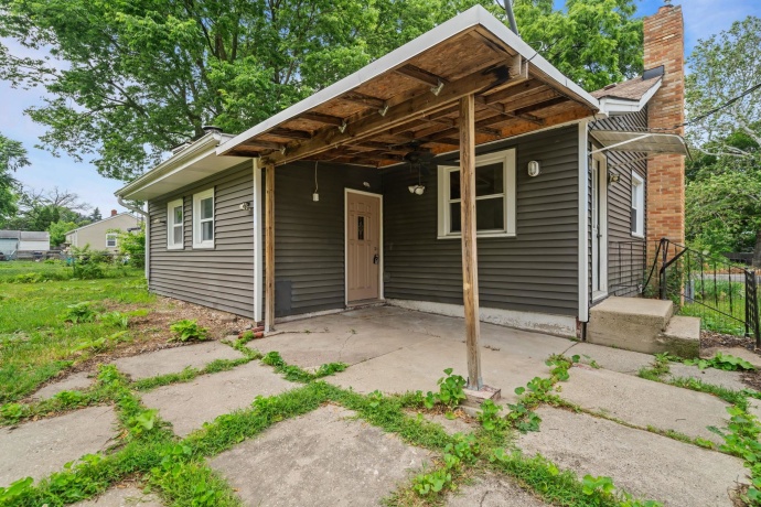336 Menomonie, BELVIDERE, Illinois 61008, 3 Bedrooms Bedrooms, ,2 BathroomsBathrooms,House,For Sale,Menomonie,202603560