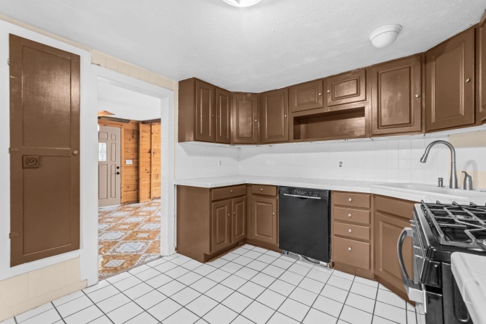 336 Menomonie, BELVIDERE, Illinois 61008, 3 Bedrooms Bedrooms, ,2 BathroomsBathrooms,House,For Sale,Menomonie,202603560