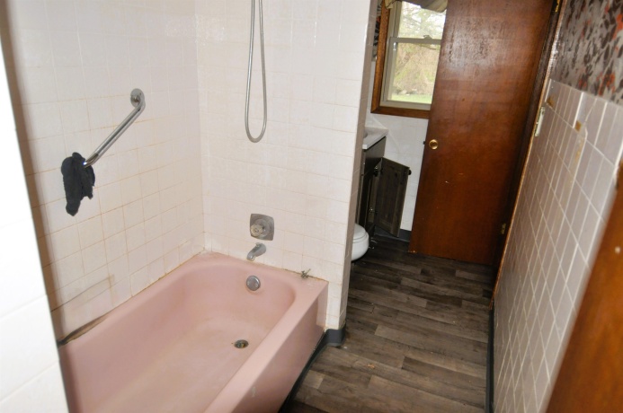 2618 FORSYTHIA, ROCKFORD, Illinois 61102, 3 Bedrooms Bedrooms, ,1 BathroomBathrooms,House,For Sale,FORSYTHIA,202605288