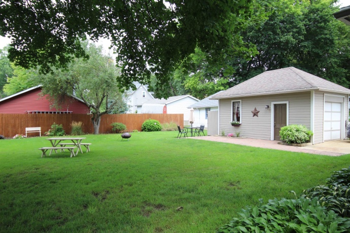 410 HURLBUT, BELVIDERE, Illinois 61008, 3 Bedrooms Bedrooms, ,3 BathroomsBathrooms,House,For Sale,HURLBUT,202605289