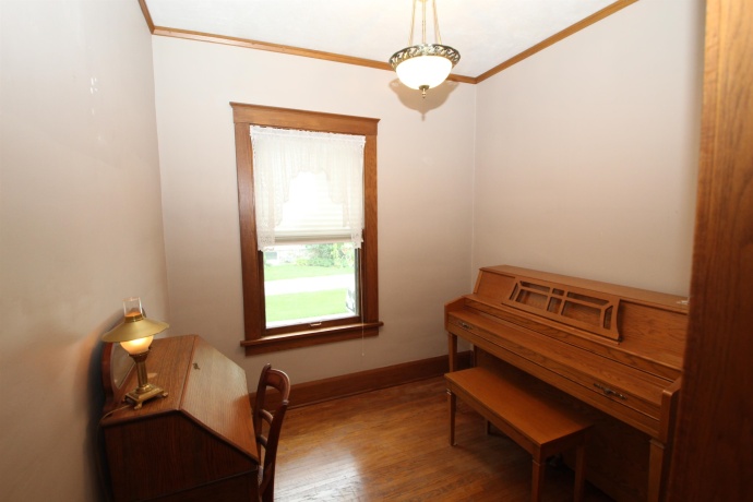410 HURLBUT, BELVIDERE, Illinois 61008, 3 Bedrooms Bedrooms, ,3 BathroomsBathrooms,House,For Sale,HURLBUT,202605289