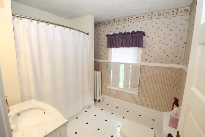 410 HURLBUT, BELVIDERE, Illinois 61008, 3 Bedrooms Bedrooms, ,3 BathroomsBathrooms,House,For Sale,HURLBUT,202605289