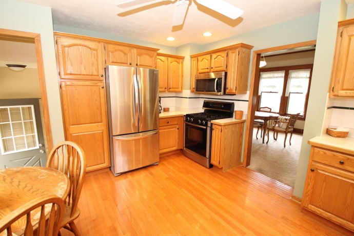 410 HURLBUT, BELVIDERE, Illinois 61008, 3 Bedrooms Bedrooms, ,3 BathroomsBathrooms,House,For Sale,HURLBUT,202605289