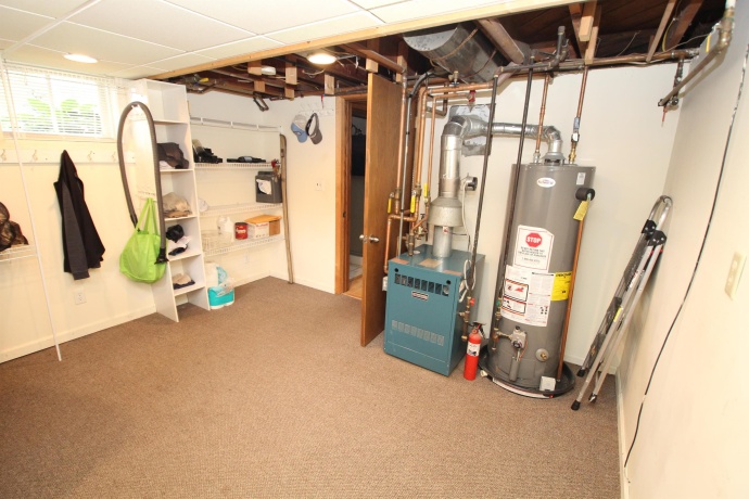 410 HURLBUT, BELVIDERE, Illinois 61008, 3 Bedrooms Bedrooms, ,3 BathroomsBathrooms,House,For Sale,HURLBUT,202605289