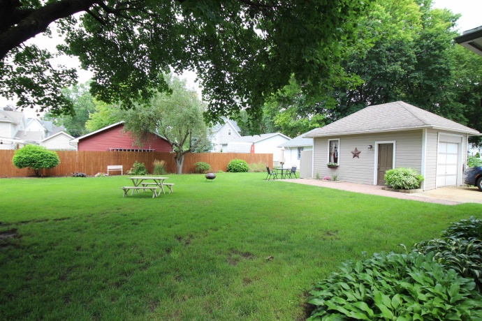 410 HURLBUT, BELVIDERE, Illinois 61008, 3 Bedrooms Bedrooms, ,3 BathroomsBathrooms,House,For Sale,HURLBUT,202605289